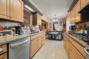 1319 Meadowcrest Dr, Mesquite, TX 75149 - Photo 11