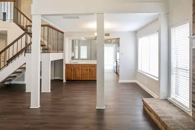 725 Holly Oak Drive, Lewisville, TX 75067 - Photo 7