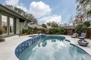 10862 Carissa Dr, Dallas, TX 75218 - Photo 23