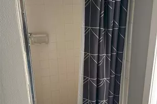 732 W Collins St, Denton, TX 76201 - Photo 15