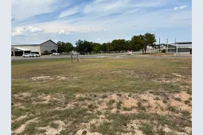 900 Tucker Way, Granbury, TX 76048 - Photo 1