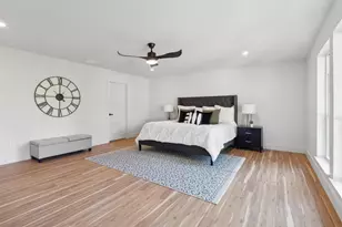 9905 Glenrio Ln, Dallas, TX 75220 - Photo 9