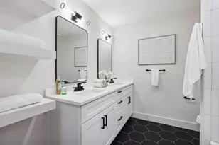 9905 Glenrio Ln, Dallas, TX 75220 - Photo 15