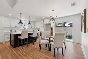 9905 Glenrio Ln, Dallas, TX 75220 - Photo 7