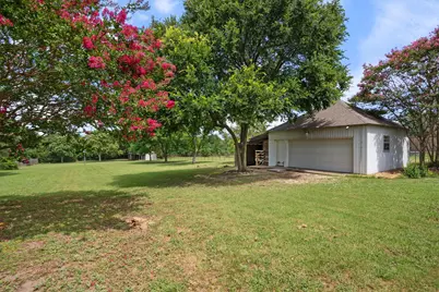 529 N Grand Avenue, Waxahachie, TX 75165 - Photo 1
