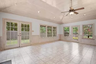 529 N Grand Ave, Waxahachie, TX 75165 - Photo 13