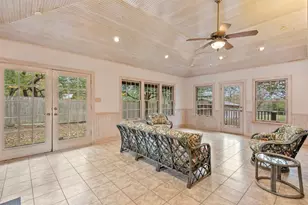 529 N Grand Ave, Waxahachie, TX 75165 - Photo 13