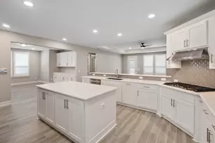 1116 Cornerstone Dr, Little Elm, TX 76227 - Photo 13