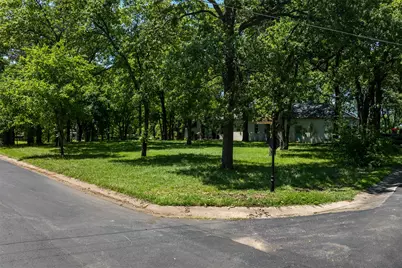 697 Enchanted Isles Drive, Mabank, TX 75156 - Photo 1