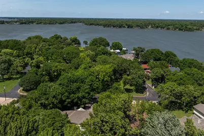 697 Enchanted Isles Drive, Mabank, TX 75156 - Photo 13