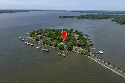 697 Enchanted Isles Drive, Mabank, TX 75156 - Photo 3