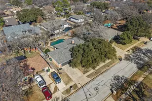 1811 Park Hill Dr, Arlington, TX 76012 - Photo 35