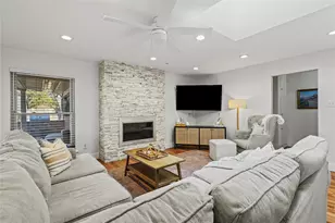 1811 Park Hill Dr, Arlington, TX 76012 - Photo 17