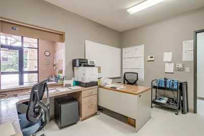 905 Roberts Cut Off, River Oaks, TX 76114 - Photo 7