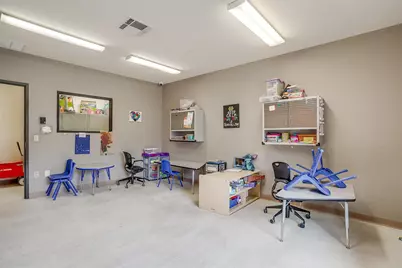 905 Roberts Cut Off, River Oaks, TX 76114 - Photo 9