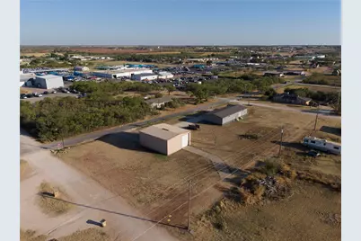 2032 Avenue L, Anson, TX 79501 - Photo 35