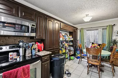 5706 Bramblewood Court, Arlington, TX 76017 - Photo 13