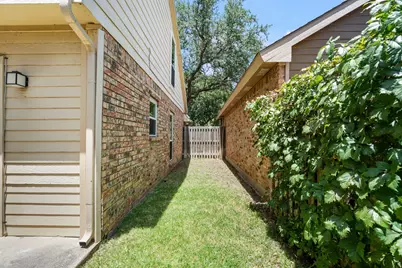 2960 Harbinger Lane, Dallas, TX 75287 - Photo 23