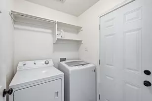 10705 Emerald Park Ln, Fort Worth, TX 76052 - Photo 13