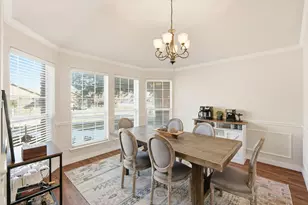 10705 Emerald Park Ln, Fort Worth, TX 76052 - Photo 5