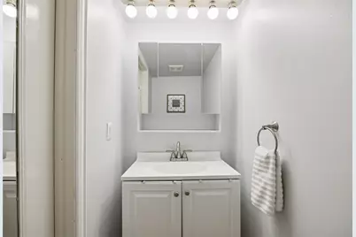 7506 W Northwest Highway #2, Dallas, TX 75225 - Photo 21