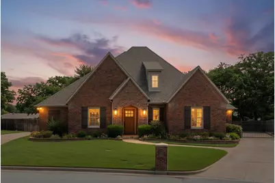 3709 Toby Court, Arlington, TX 76001 - Photo 1