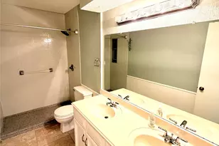 2018 Tree House Ln, Plano, TX 75023 - Photo 9