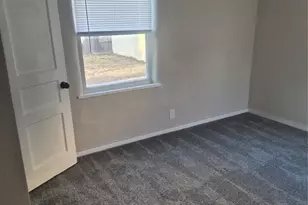 832 Featherston St, Cleburne, TX 76033 - Photo 9