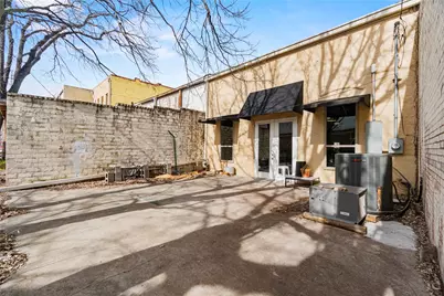 214 E Chambers Street, Cleburne, TX 76031 - Photo 17