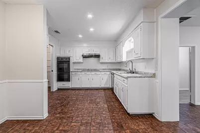 5209 Smokerise Court, Arlington, TX 76016 - Photo 9