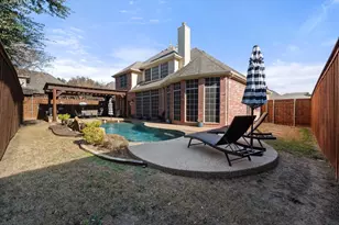 1819 Lakes Edge Blvd, Mansfield, TX 76063 - Photo 23