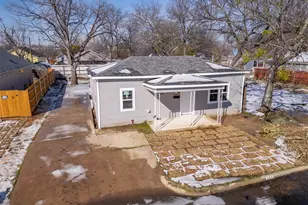 603 E Willingham St, Cleburne, TX 76031 - Photo 3