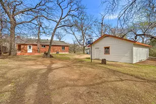 208 Shoreline Dr, Azle, TX 76020 - Photo 19