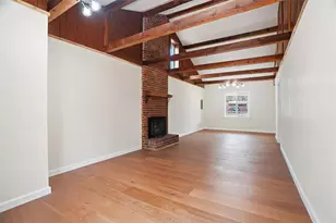 208 Shoreline Dr, Azle, TX 76020 - Photo 3