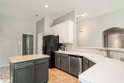 5500 Crystal Court, McKinney, TX 75072 - Photo 9