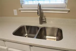 4518 Hamilton Ave, Dallas, TX 75210 - Photo 19