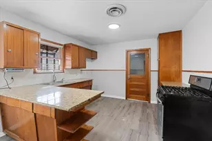 1500 Sherman St, Arlington, TX 76012 - Photo 5