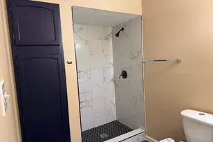 4717 Redwood Dr, Garland, TX 75043 - Photo 9