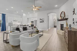 1101 Claiborne Dr, Aubrey, TX 76227 - Photo 7