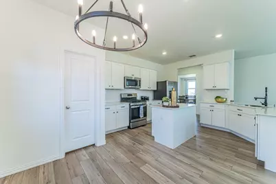 1240 Almond Road, Azle, TX 76020 - Photo 9