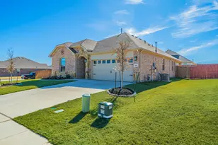 1240 Almond Rd, Azle, TX 76020 - Photo 21