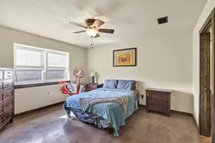 8489 Three Creek Ct, Granbury, TX 76049 - Photo 21