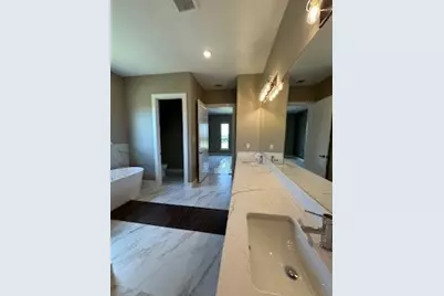 524 Elias Street, DeSoto, TX 75115 - Photo 9