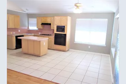 914 Heritage Parkway S, Allen, TX 75002 - Photo 9