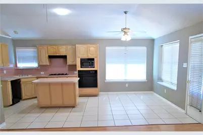 914 Heritage Parkway S, Allen, TX 75002 - Photo 11