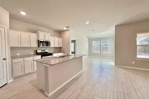 8437 Hollymead Ln, Fort Worth, TX 76131 - Photo 3