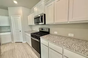 8437 Hollymead Ln, Fort Worth, TX 76131 - Photo 7