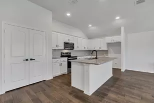 11605 Alpine Springs Dr, Aubrey, TX 76227 - Photo 5