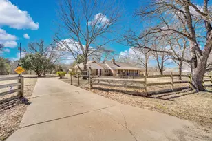 2206 Bells Chapel Rd, Waxahachie, TX 75165 - Photo 5