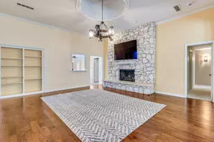 9141 Loma Vista Dr, Dallas, TX 75243 - Photo 11